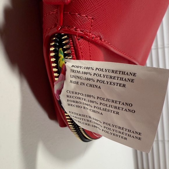 Betsey Johnson Red Bow Crossbody - Picture 7 of 12